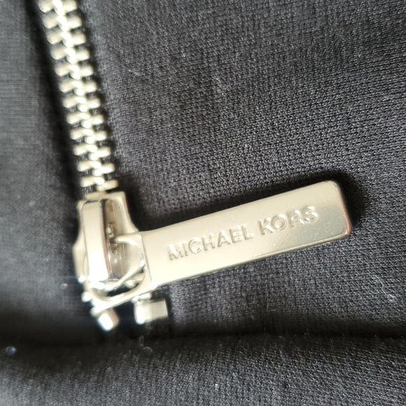 Michael Kors Elegant Black Skirt with Zipper Accents - Picture 4 of 10